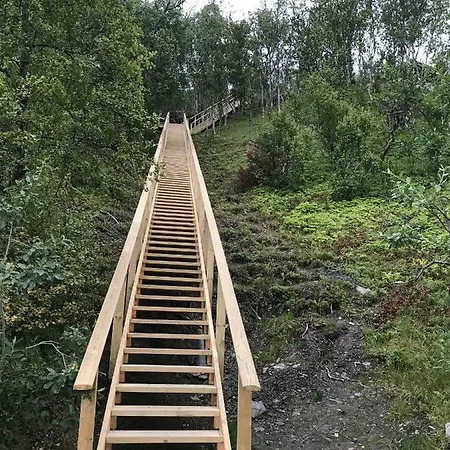 Lyngen Cabin * Nord-Lenangen