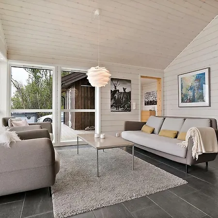 Lyngen Cabin * Nord-Lenangen