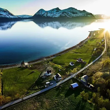Lyngen Cabin *