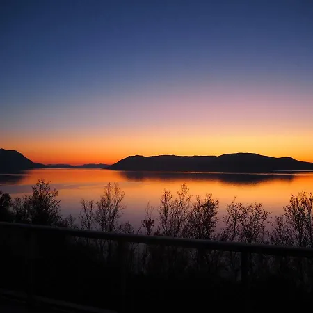 Lyngen Cabin 펜션